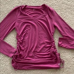 Gap fit breathe maternity long sleeve tee NWOT